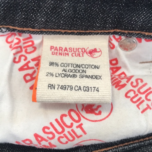 Parasuco Italian denim. Beautiful frost wash on black denim. - Picture 9 of 16